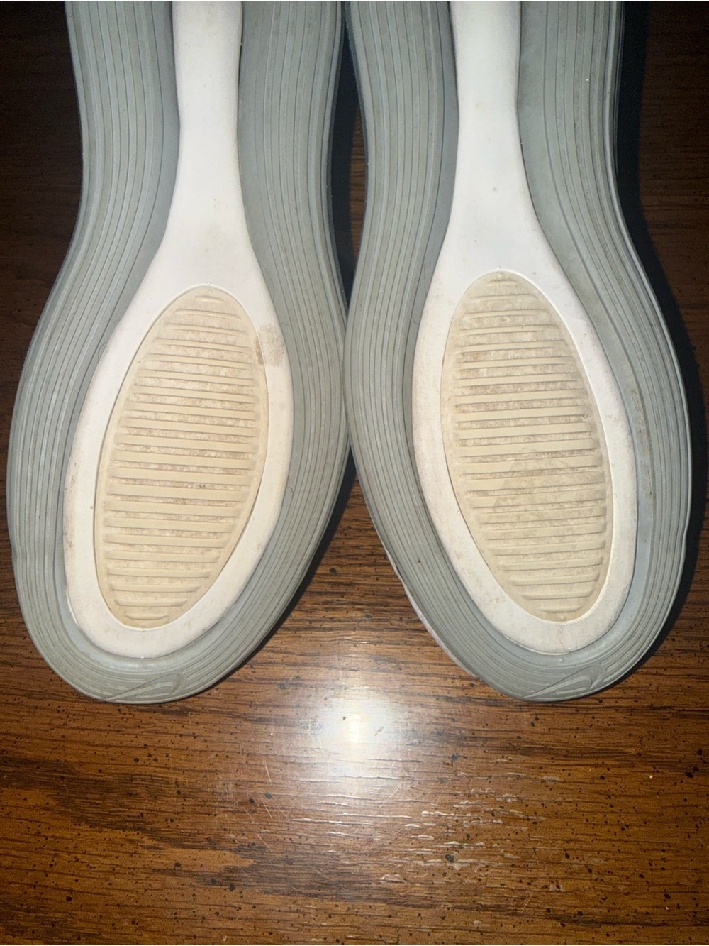 Nike Women’s Air Max 720 White Sneakers - Picture 9 of 11